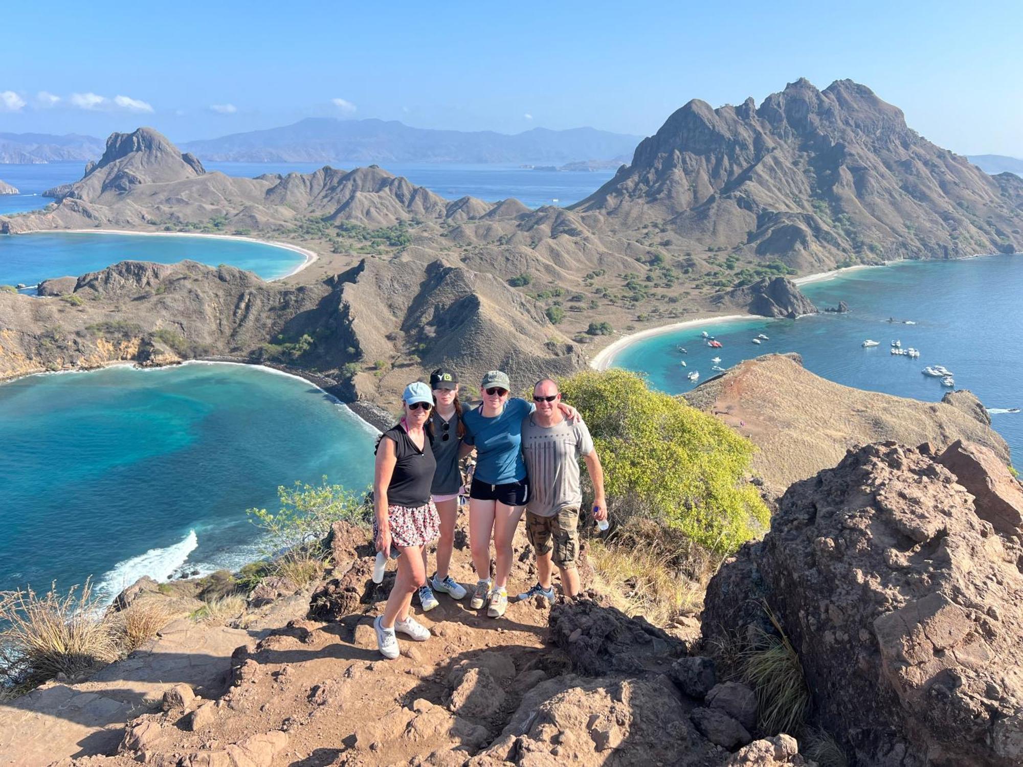 Jhuna Komodo Homestay Εξωτερικό φωτογραφία